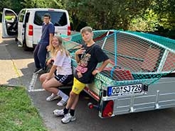 Hurra, der neue Transportanhänger ist da!